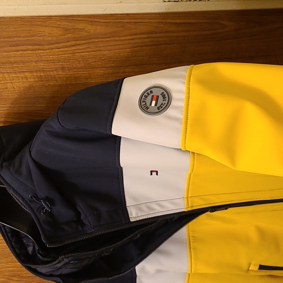 💛Tommy Hilfiger💛 - Picture 5 of 9